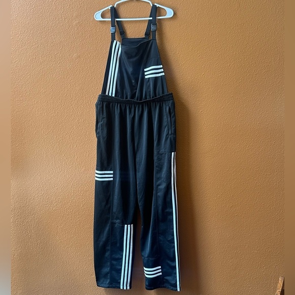 Adidas Originals RARE Black/White “Dungarees” Overalls Size XL New With Tags! - Picture 7 of 15